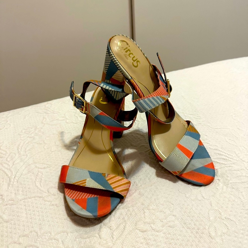 EUC Circus by Sam Edelman Multicolor Ashton Sandals Size 8.5
